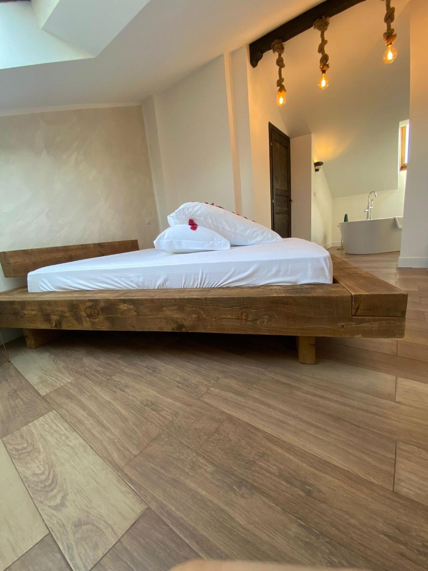 Domino Hotel Turin Room photo